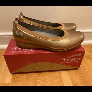 Dansko Flats
